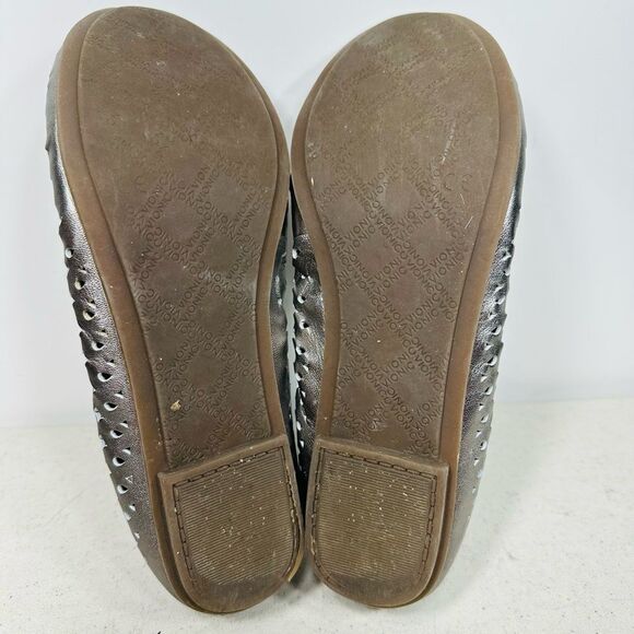 Vionic Silver Ballet Flats Womens 6,5Perforated Leather Comfort Shoes Orthotic - Picture 7 of 7